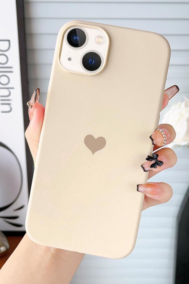 İphone 13/14 Uyumlu Kalp Baskılı Premium Içi Kadife Lansman Arka Kapak