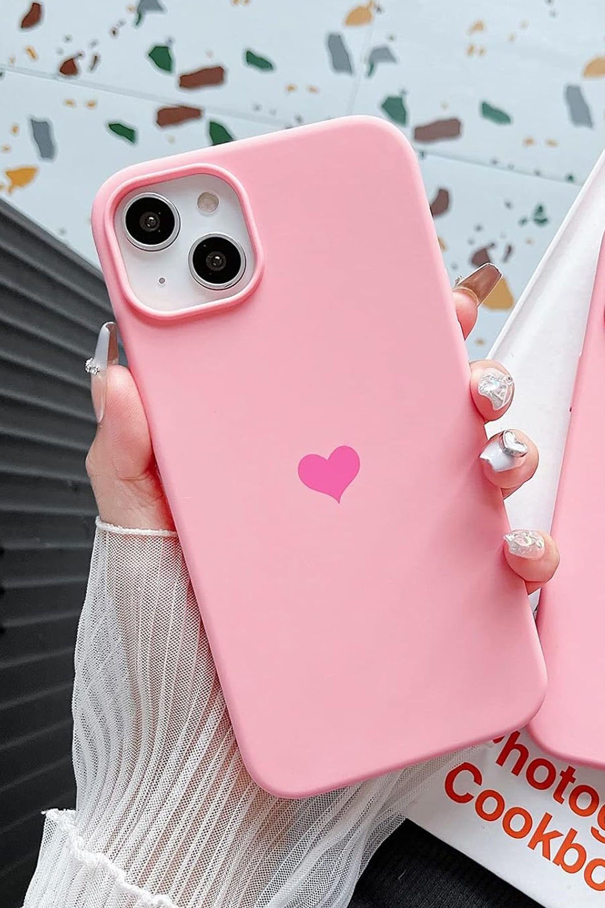 İphone 13/14 Uyumlu Kalp Baskılı Premium Içi Kadife Lansman Arka Kapak